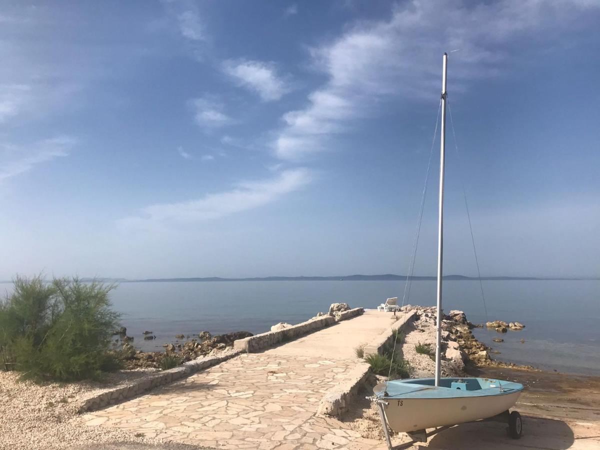 Apartmani Vukadin Vir Exterior foto