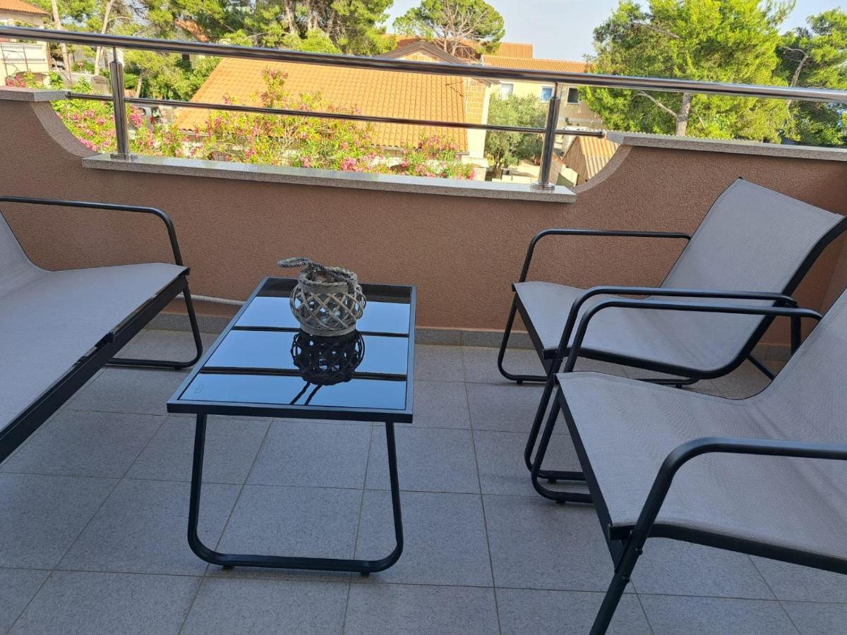 Apartmani Vukadin Vir Exterior foto