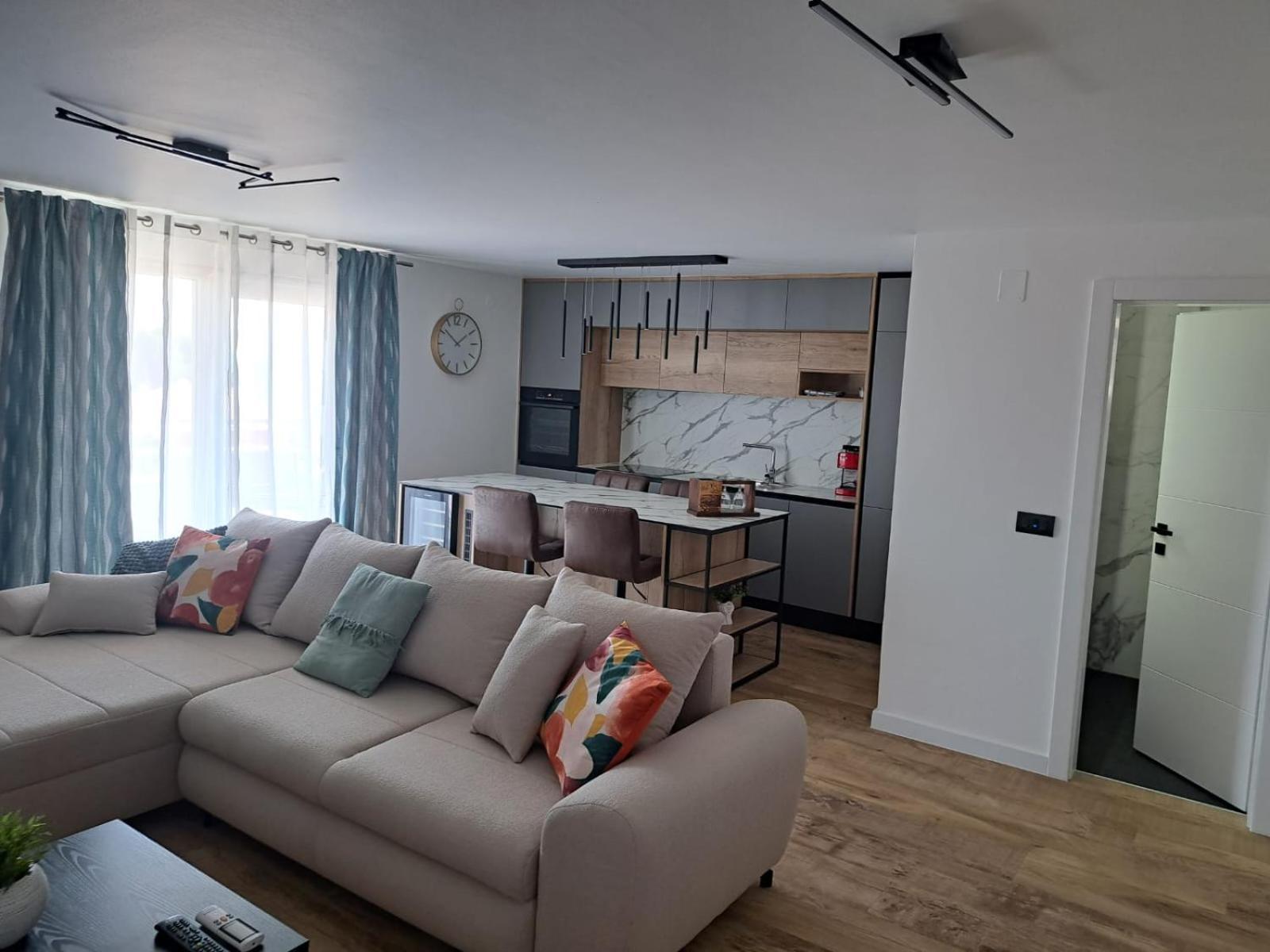 Apartmani Vukadin Vir Exterior foto